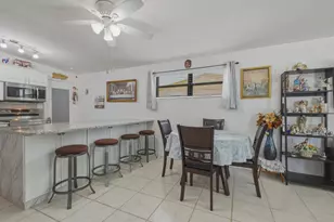 754 Hibiscus Dr, Royal Palm Beach, FL 33411 - Photo 9