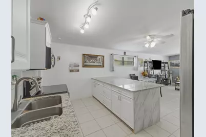 754 Hibiscus Drive, Royal Palm Beach, FL 33411 - Photo 5
