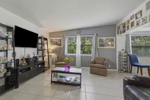 754 Hibiscus Dr, Royal Palm Beach, FL 33411 - Photo 17
