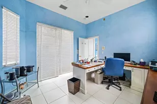 5785 Regency Cir E, Boca Raton, FL 33496 - Photo 19