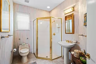 5785 Regency Cir E, Boca Raton, FL 33496 - Photo 17