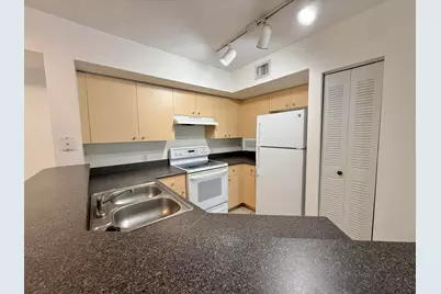 4200 San Marino Boulevard #107, West Palm Beach, FL 33409 - Photo 5