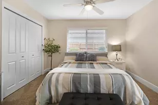 2070 NE 63rd St, Fort Lauderdale, FL 33308 - Photo 11
