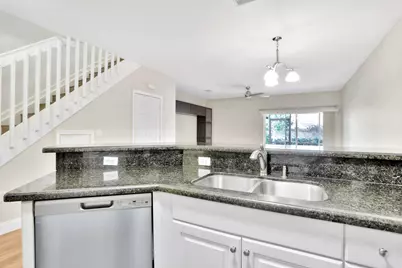 6527 Catalina Lane, Tamarac, FL 33321 - Photo 9