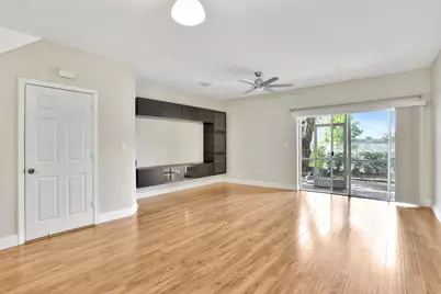 6527 Catalina Lane, Tamarac, FL 33321 - Photo 11