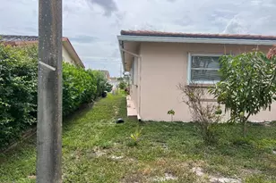 5803 NW 86th Ave, Tamarac, FL 33321 - Photo 3