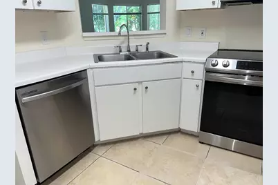 [Address not provided], Oakland Park, FL 33309 - Photo 11
