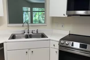 2350 NW 33rd St, Oakland Park, FL 33309 - Photo 15