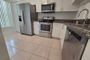 78 Simonton Cir, Weston, FL 33326 - Photo 5