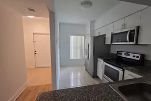 78 Simonton Cir, Weston, FL 33326 - Photo 3