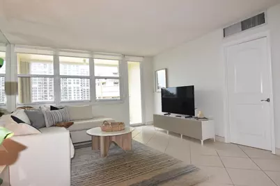 305 N Pompano Beach Boulevard #405, Pompano Beach, FL 33062 - Photo 7