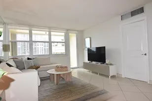 305 N Pompano Beach Blvd, Pompano Beach, FL 33062 - Photo 5