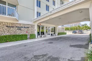 125 S Ocean Ave, Palm Beach Shores, FL 33404 - Photo 25