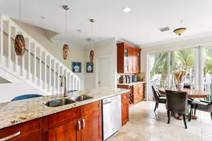 2725 NE 8th Ave, Wilton Manors, FL 33334 - Photo 7