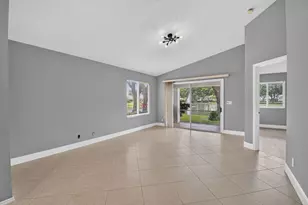9220A Vineland Ct, Boca Raton, FL 33496 - Photo 5