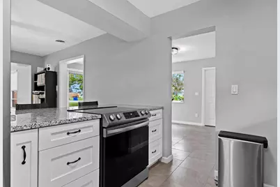 474 22nd Street SE, Vero Beach, FL 32962 - Photo 3