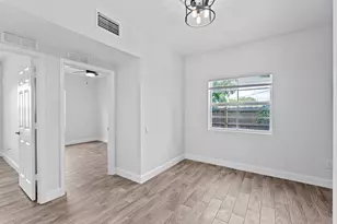 56 W 12th St, Riviera Beach, FL 33404 - Photo 9