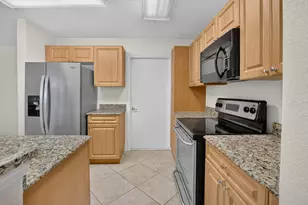 6689 Old Farm Trail, Boynton Beach, FL 33437 - Photo 9