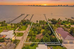 12349 S Indian River Dr, Jensen Beach, FL 34957 - Photo 1