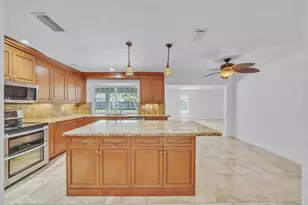 1941 SW 73rd Ave, Plantation, FL 33317 - Photo 23