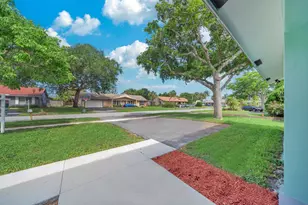 1941 SW 73rd Ave, Plantation, FL 33317 - Photo 5