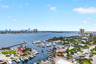 220 Lake Shore Dr, West Palm Beach, FL 33403 - Photo 9