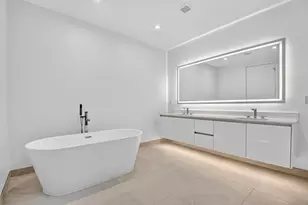 220 Lake Shore Dr, West Palm Beach, FL 33403 - Photo 29