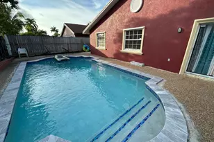 7526 SW 7th Ct, North Lauderdale, FL 33068 - Photo 15