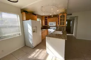 183 Andover H, West Palm Beach, FL 33417 - Photo 3