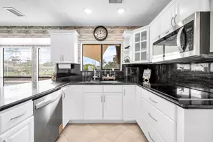 8740 SW 57th St, Cooper City, FL 33328 - Photo 9