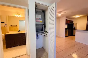809 NE 199th St, Miami, FL 33179 - Photo 7