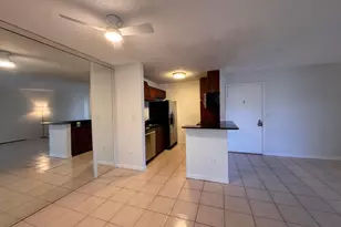 809 NE 199th St, Miami, FL 33179 - Photo 21