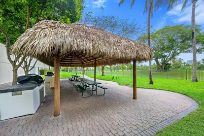 19501 W Country Club Drive #1412, Aventura, FL 33180 - Photo 25