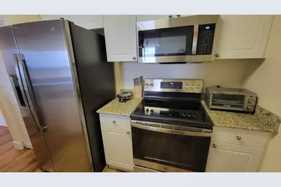 19501 W Country Club Drive #1412, Aventura, FL 33180 - Photo 3