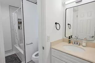 1877 NE 15th Ave, Fort Lauderdale, FL 33305 - Photo 13