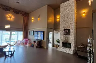 10302 Buena Ventura Dr, Boca Raton, FL 33498 - Photo 3