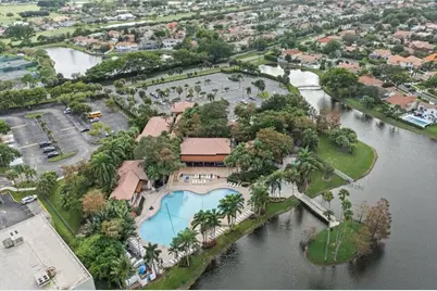 10302 Buena Ventura Drive, Boca Raton, FL 33498 - Photo 13