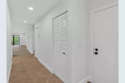 8460 Casa Del Lago, Boca Raton, FL 33433 - Photo 7