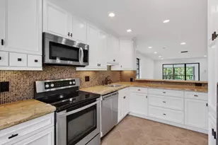 8460 Casa Del Lago, Boca Raton, FL 33433 - Photo 11