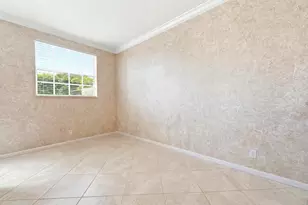 556 Marbella Cir, North Palm Beach, FL 33403 - Photo 7