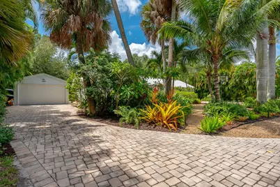 547 SW Riverview Street, Stuart, FL 34994 - Photo 19
