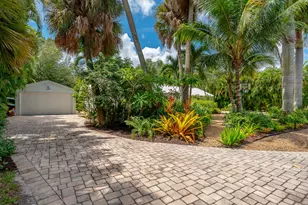 547 SW Riverview St, Stuart, FL 34994 - Photo 19