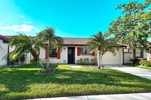 2241 SE Barrington St, Port Saint Lucie, FL 34952 - Photo 5