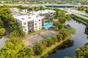 1021 Mockingbird Ln, Plantation, FL 33324 - Photo 1
