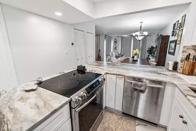 1021 Mockingbird Lane #211, Plantation, FL 33324 - Photo 3