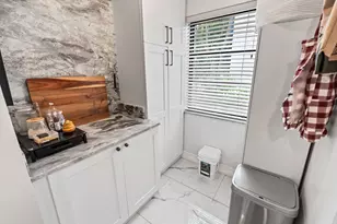 1021 Mockingbird Ln, Plantation, FL 33324 - Photo 15