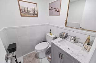 1021 Mockingbird Ln, Plantation, FL 33324 - Photo 25