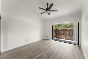 7627 Sierra Dr W, Boca Raton, FL 33433 - Photo 21