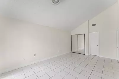 7627 Sierra Drive W, Boca Raton, FL 33433 - Photo 15