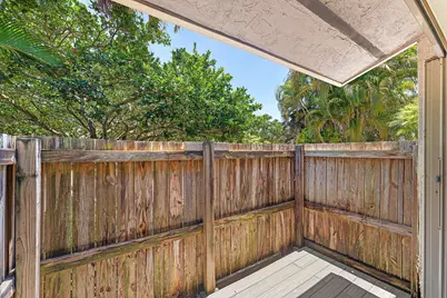 7627 Sierra Drive W, Boca Raton, FL 33433 - Photo 17